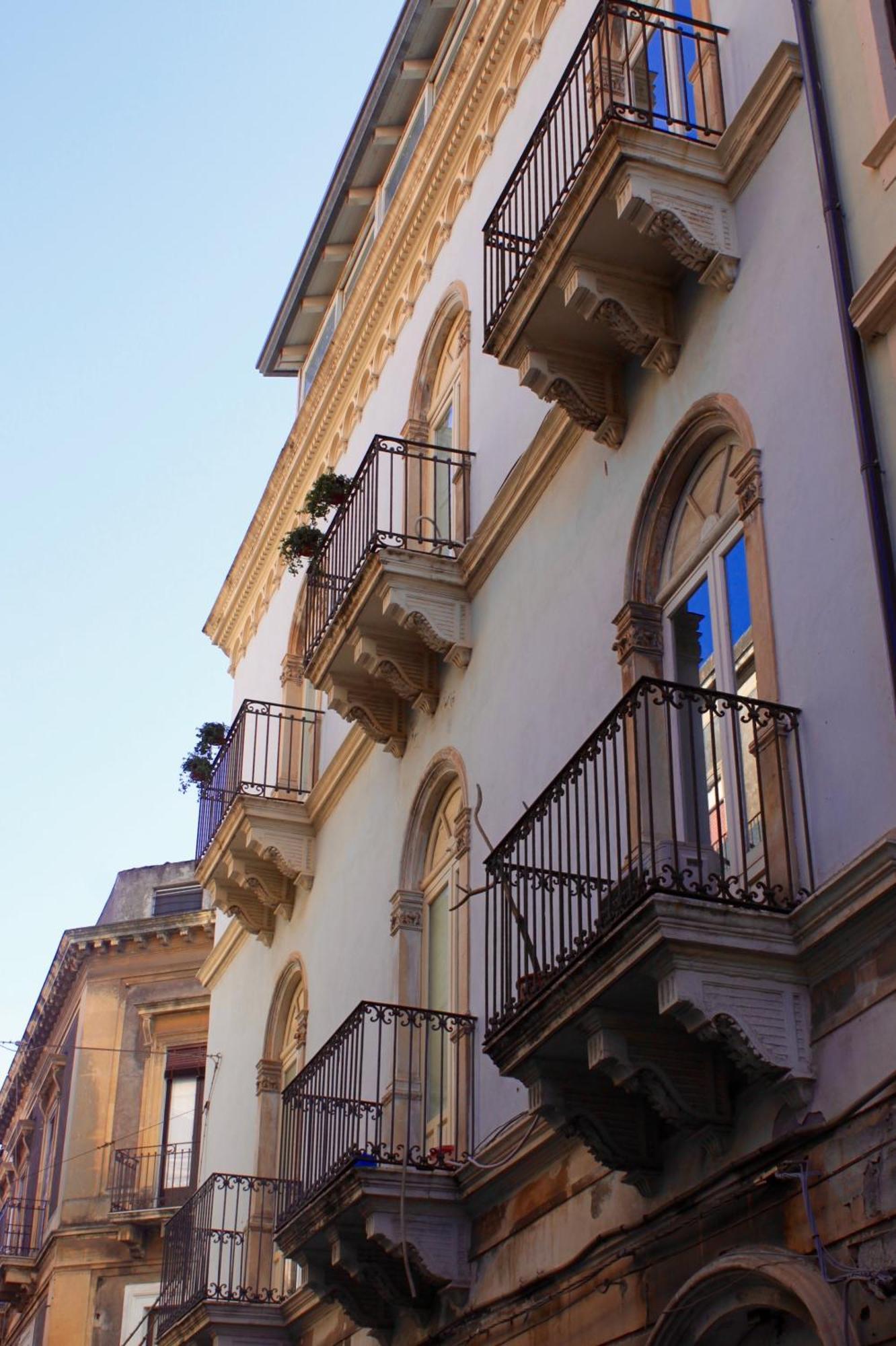 Civita Boutique Катания Экстерьер фото